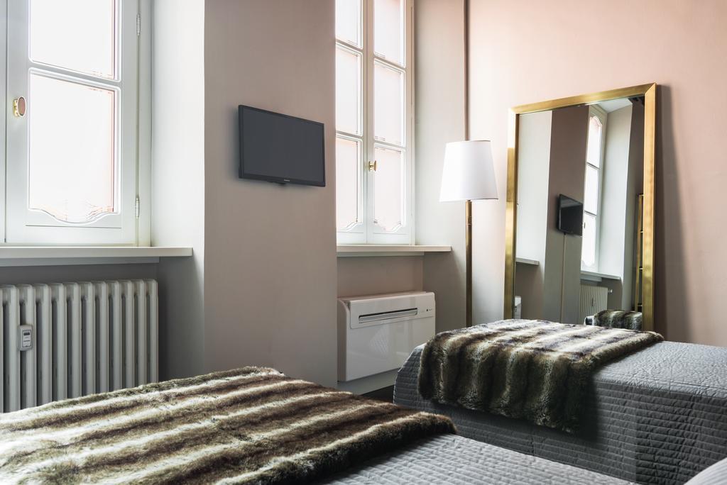 Piazza Cavour - Luxury Lake View Apartment Como Exterior photo